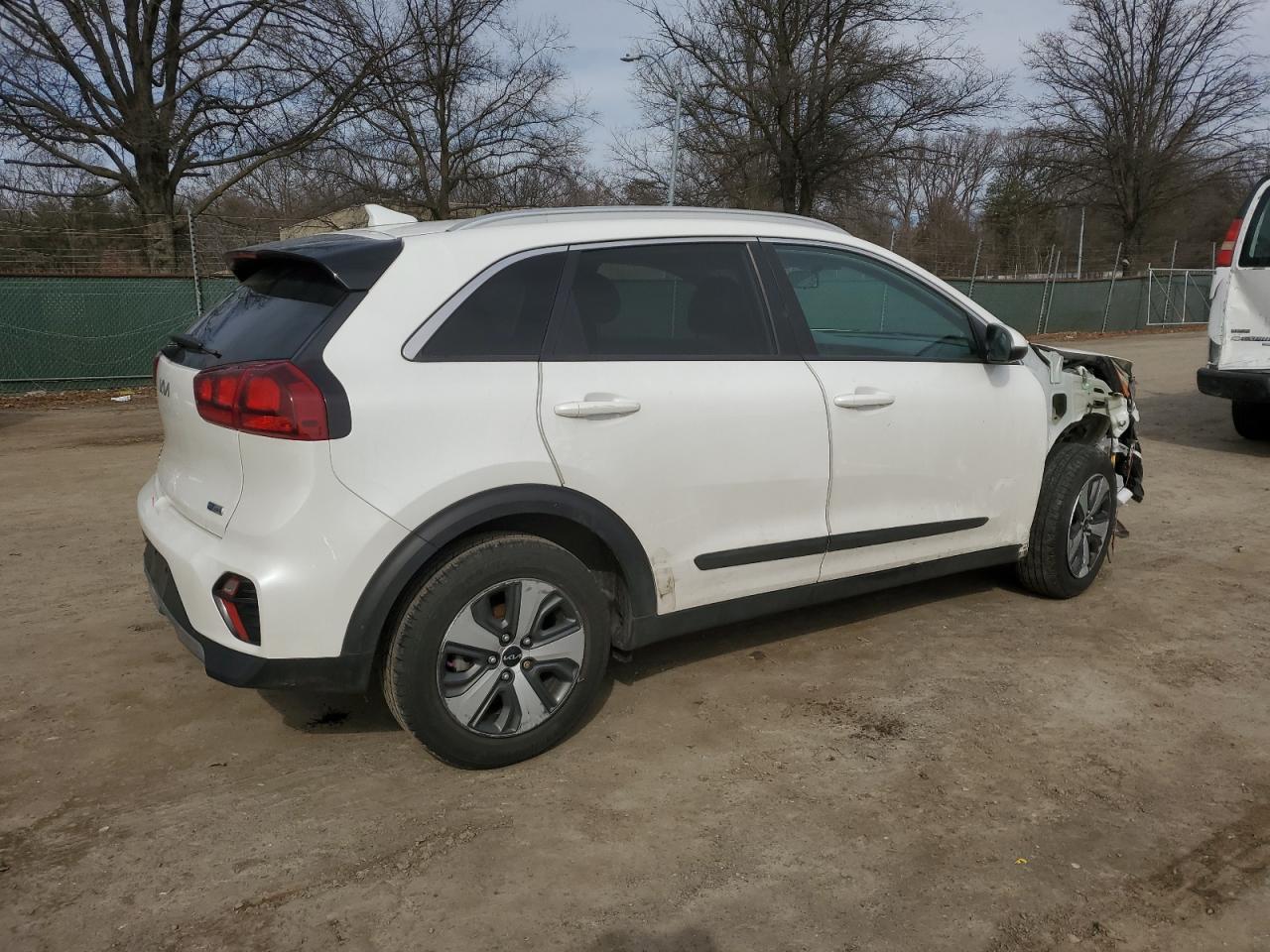 2022 KIA Niro VIN KNDCB3LC3N5510061 Copart auction photo, front end / undercarriage damage thumbnail 3