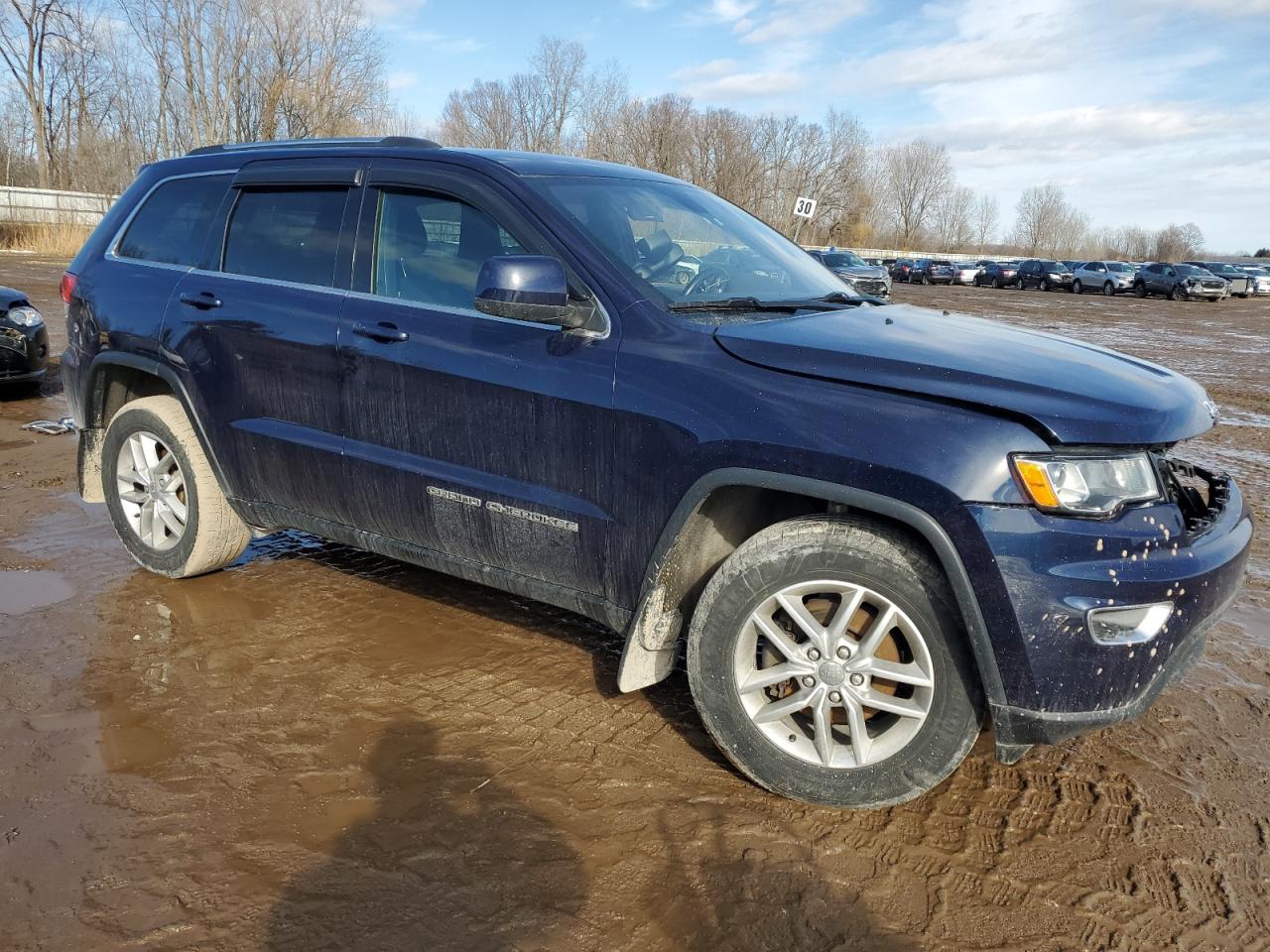 2017 Jeep Grand Cherokee VIN 1C4RJFAG9HC810028 Copart auction photo, front end / minor dent/scratches damage thumbnail 4