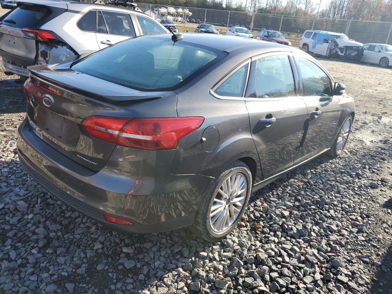 2016 Ford Focus VIN 1FADP3J25GL309301 Copart auction photo, front end / side damage thumbnail 3