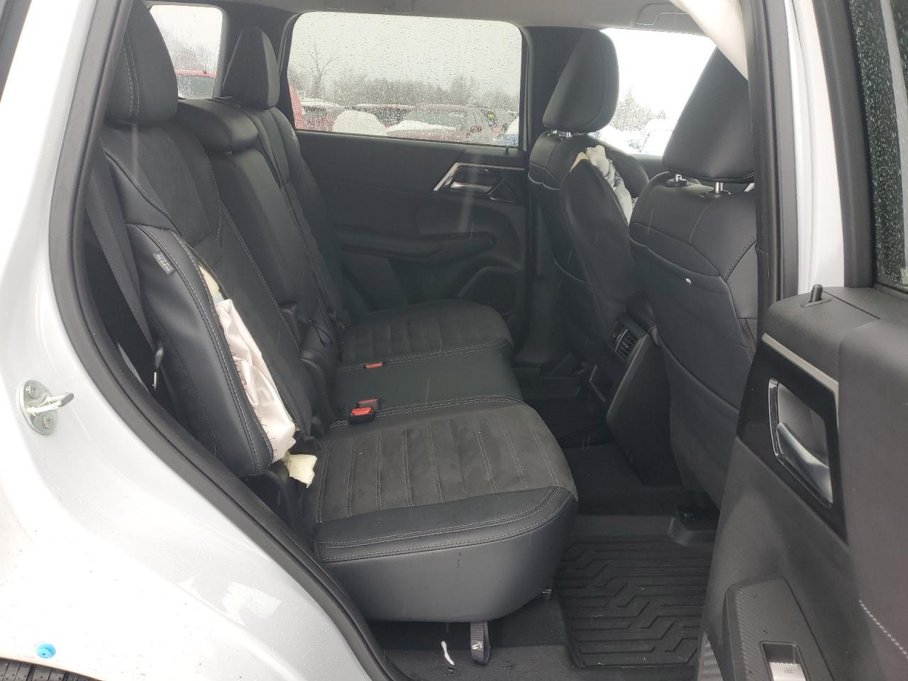 2024 Mitsubishi Outlander VIN JA4J4VA83RZ045222 Copart auction photo, rear end / minor dent/scratches damage thumbnail 12