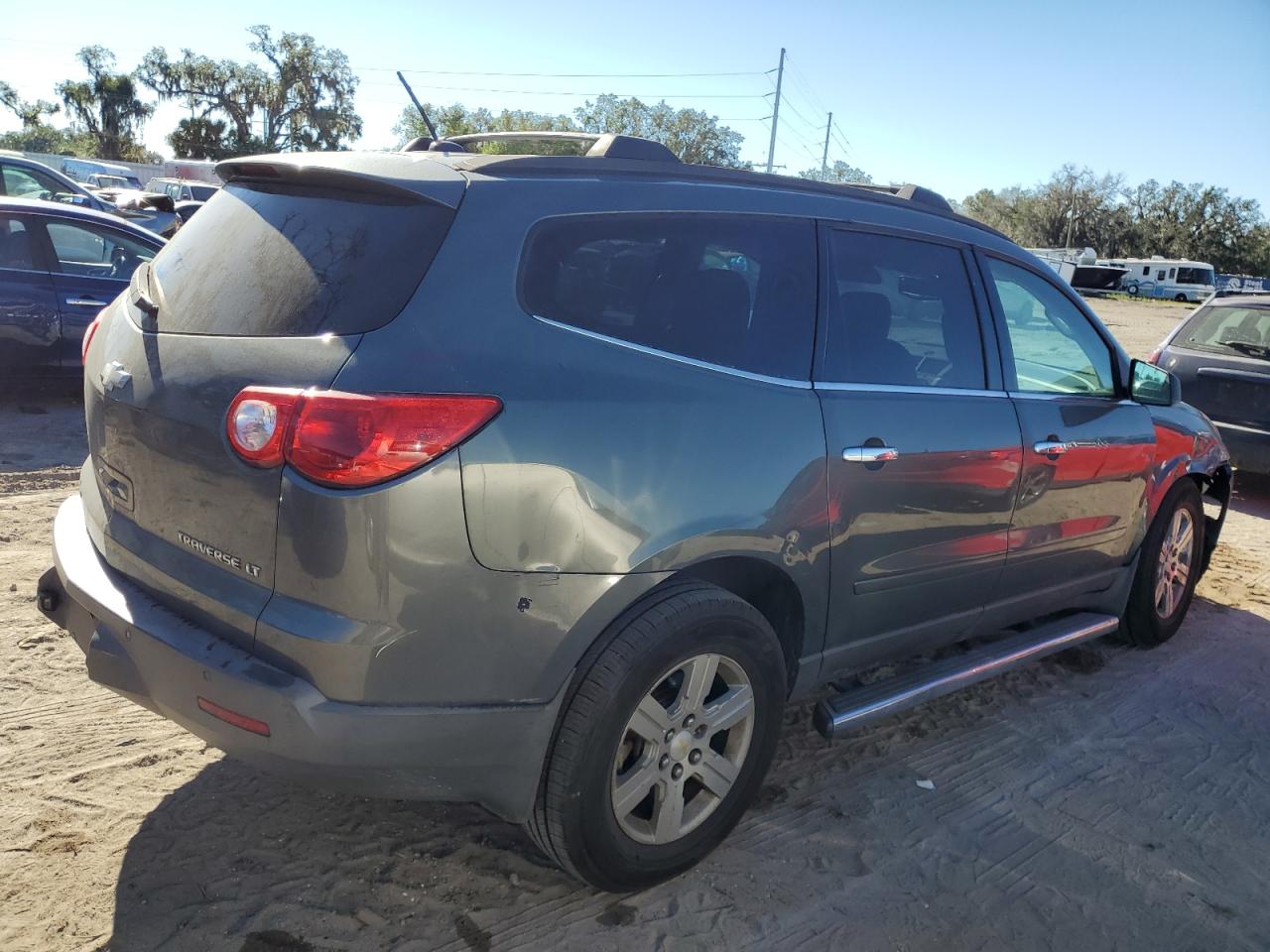 2011 Chevrolet Traverse VIN 1GNKRGED6BJ156700 Copart auction photo, front end damage thumbnail 3