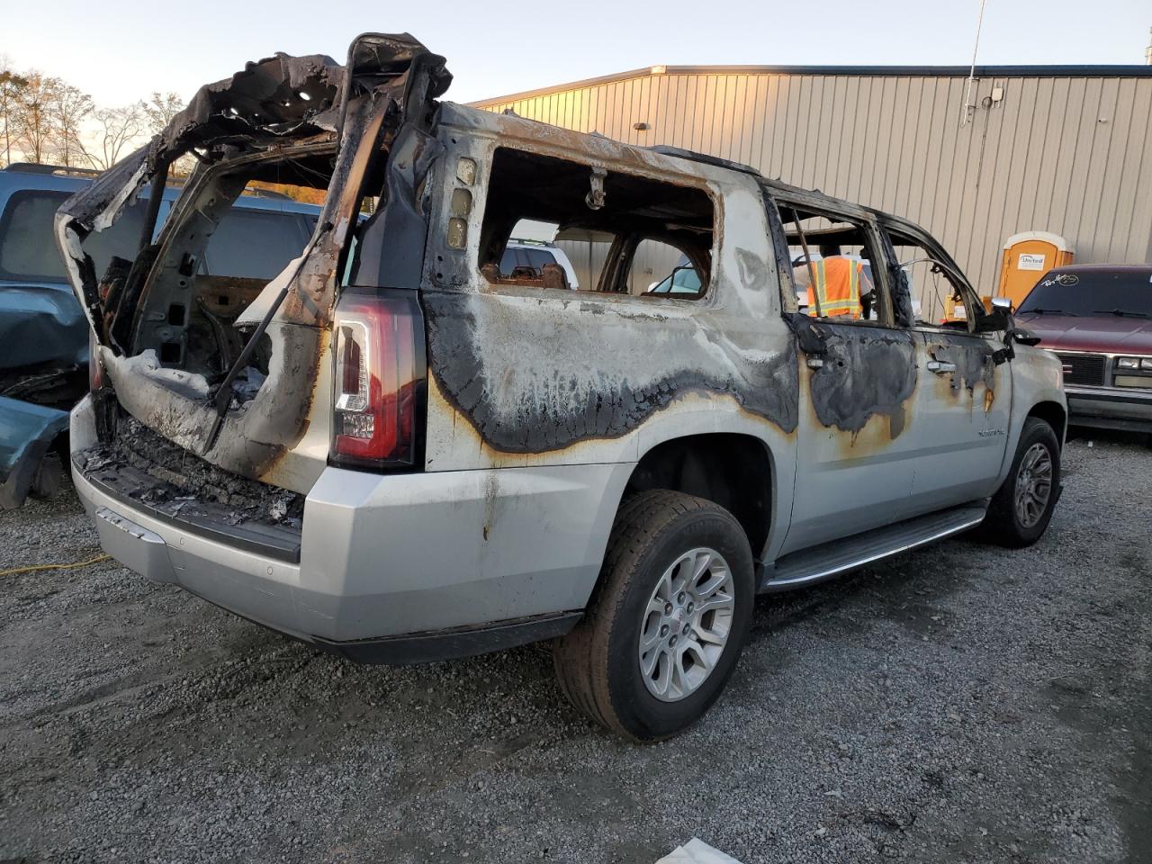 2017 GMC Yukon VIN 1GKS1GKC7HR179302 Copart auction photo, burn damage thumbnail 3