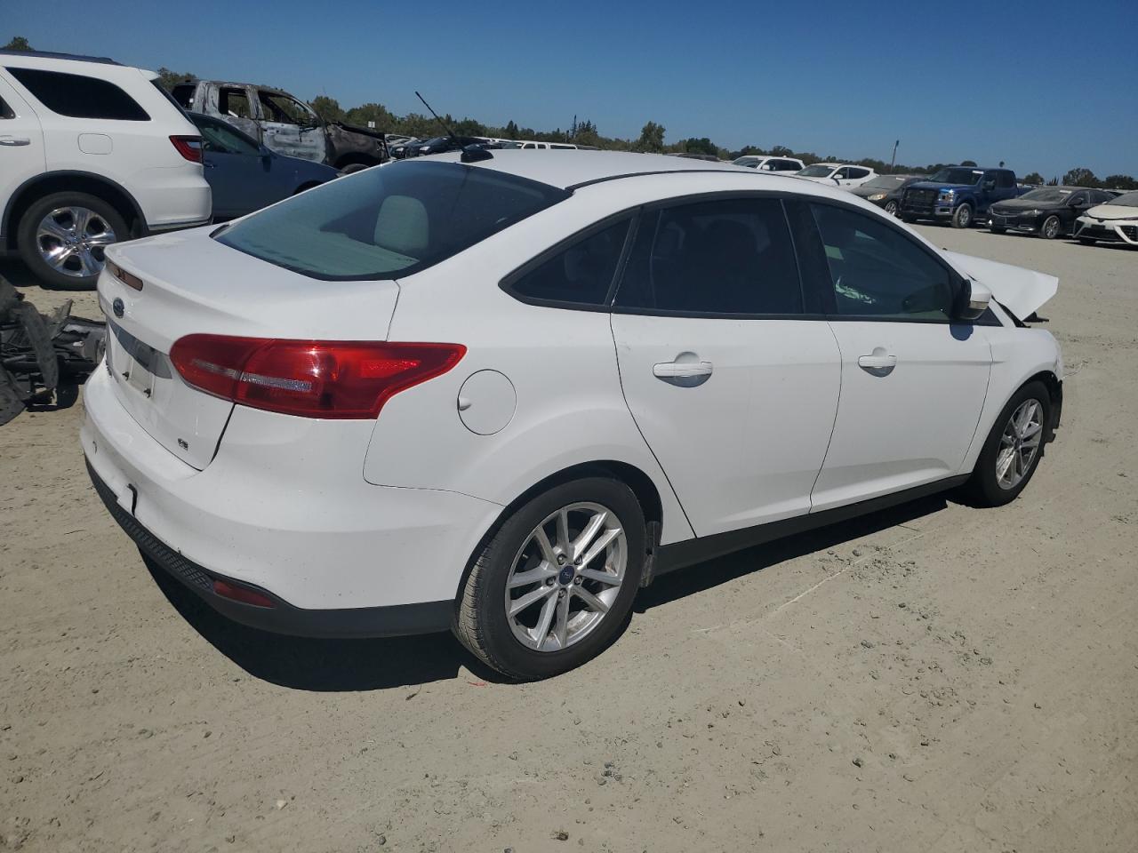 2015 Ford Focus VIN 1FADP3F24FL300807 Copart auction photo, front end damage thumbnail 3