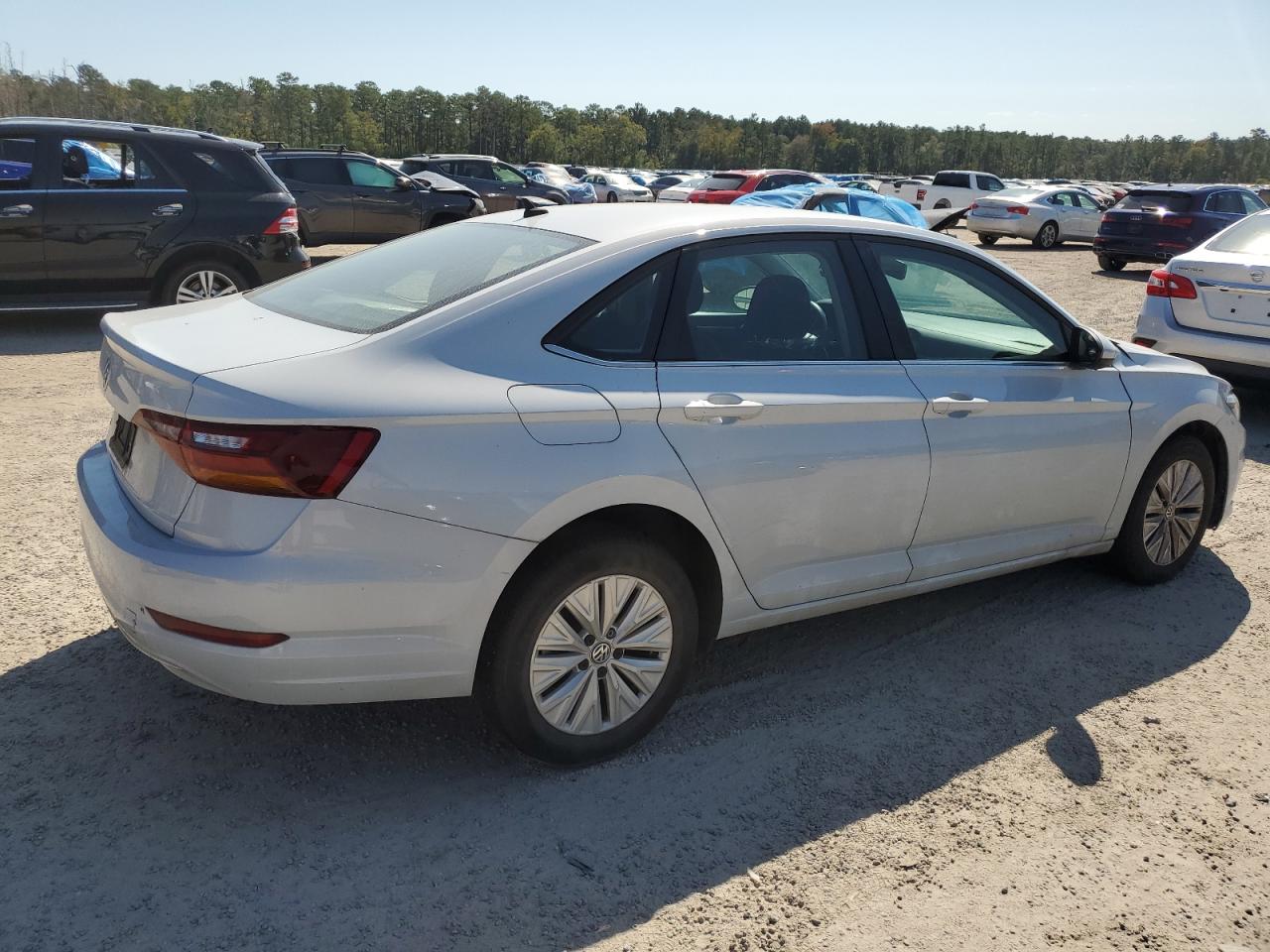 2019 Volkswagen Jetta VIN 3VWC57BU2KM131807 Copart auction photo, front end damage thumbnail 3