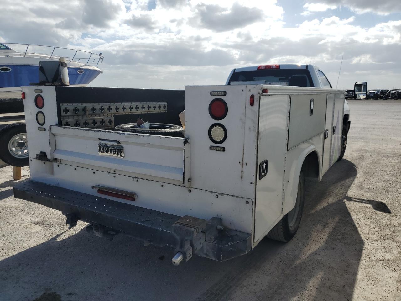 2018 Chevrolet Silverado VIN 1GB3KYCY6JF215859 Copart auction photo, front end / side damage thumbnail 3