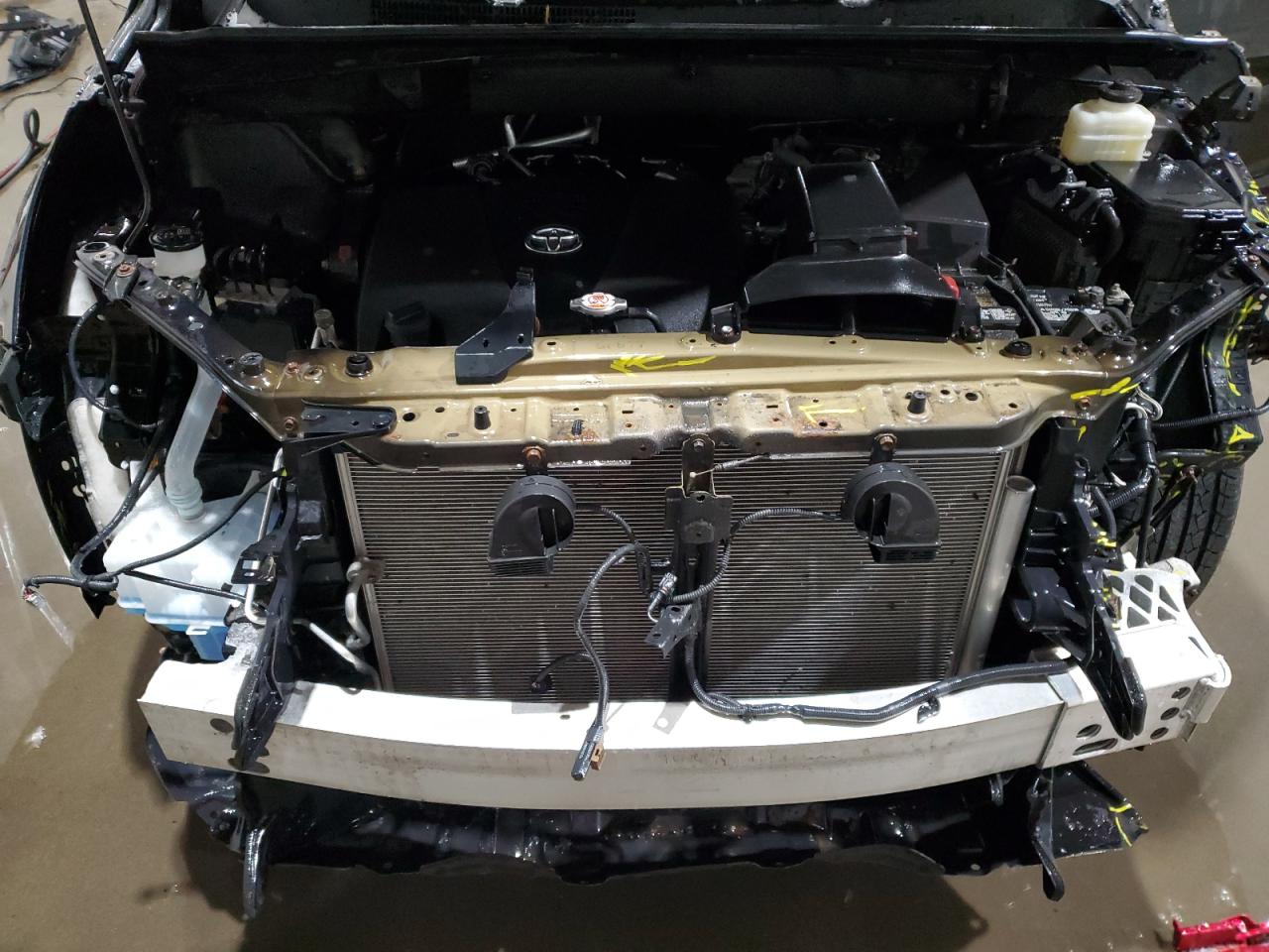 2018 Toyota Highlander VIN 5TDBZRFHXJS897939 Copart auction photo, front end damage thumbnail 12
