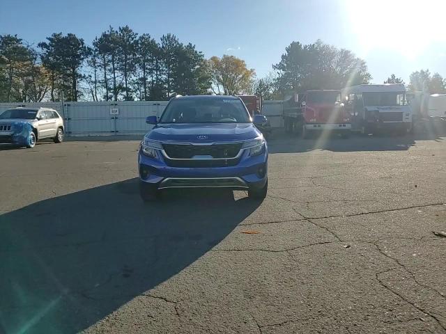 2021 KIA Seltos VIN KNDEUCA21M7156072 Copart auction photo, rear end damage thumbnail 12