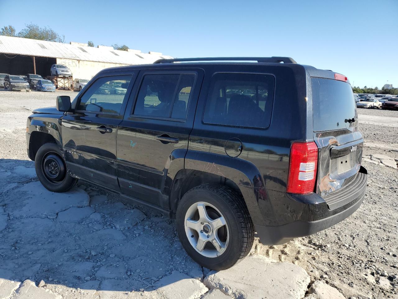 2016 Jeep Liberty (Patriot) VIN 1C4NJPBA4GD710331 Copart auction photo, front end / rear end damage thumbnail 2