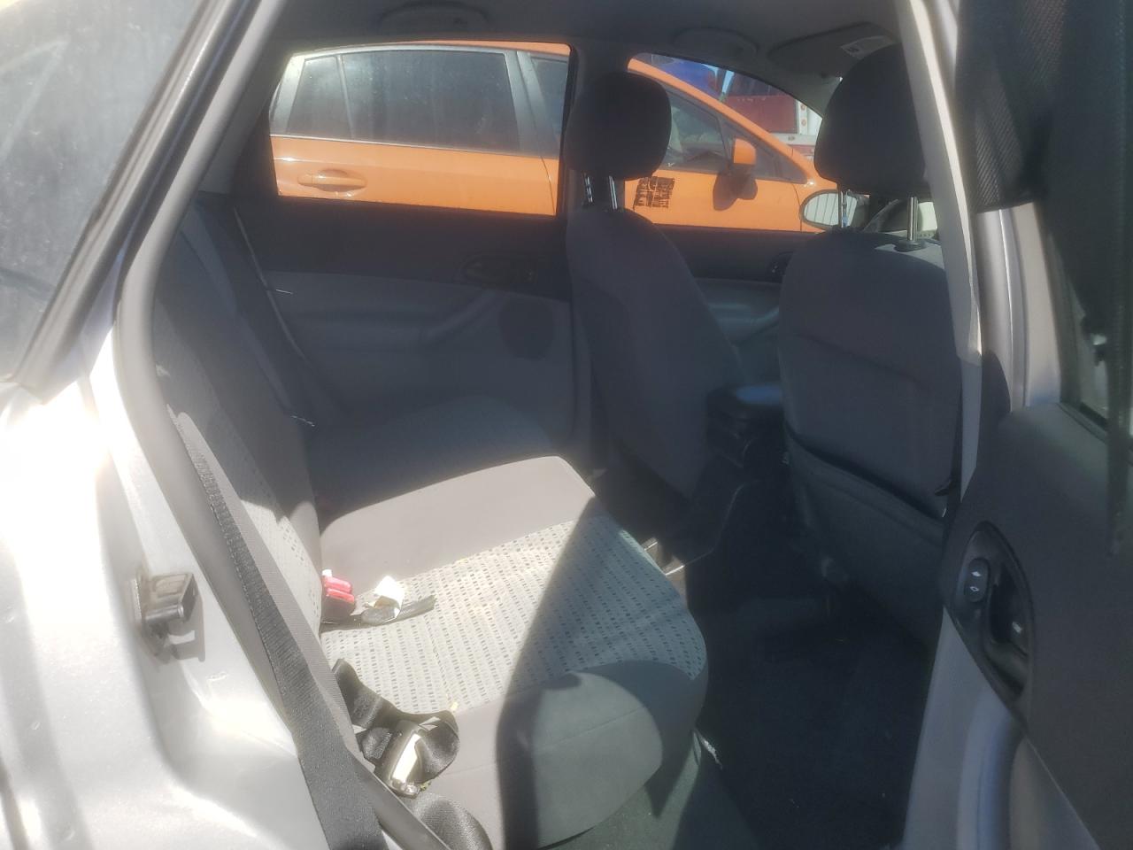 2006 Ford Focus VIN 1FAFP34N26W104708 Copart auction photo, minor dent/scratches damage thumbnail 10