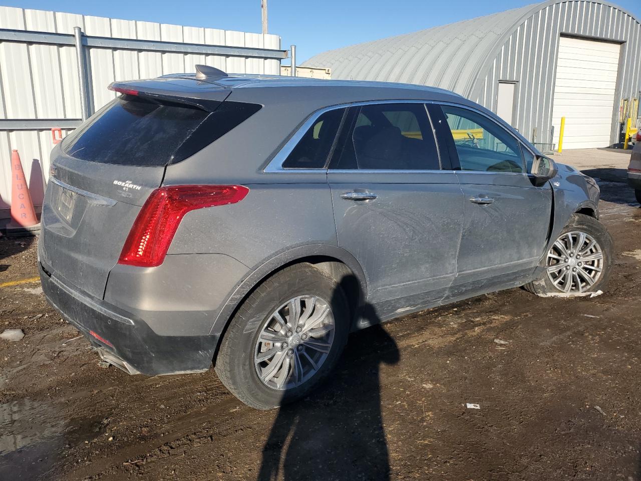 2017 Cadillac XT5 VIN 1GYKNBRS2HZ283612 Copart auction photo, all over damage thumbnail 3