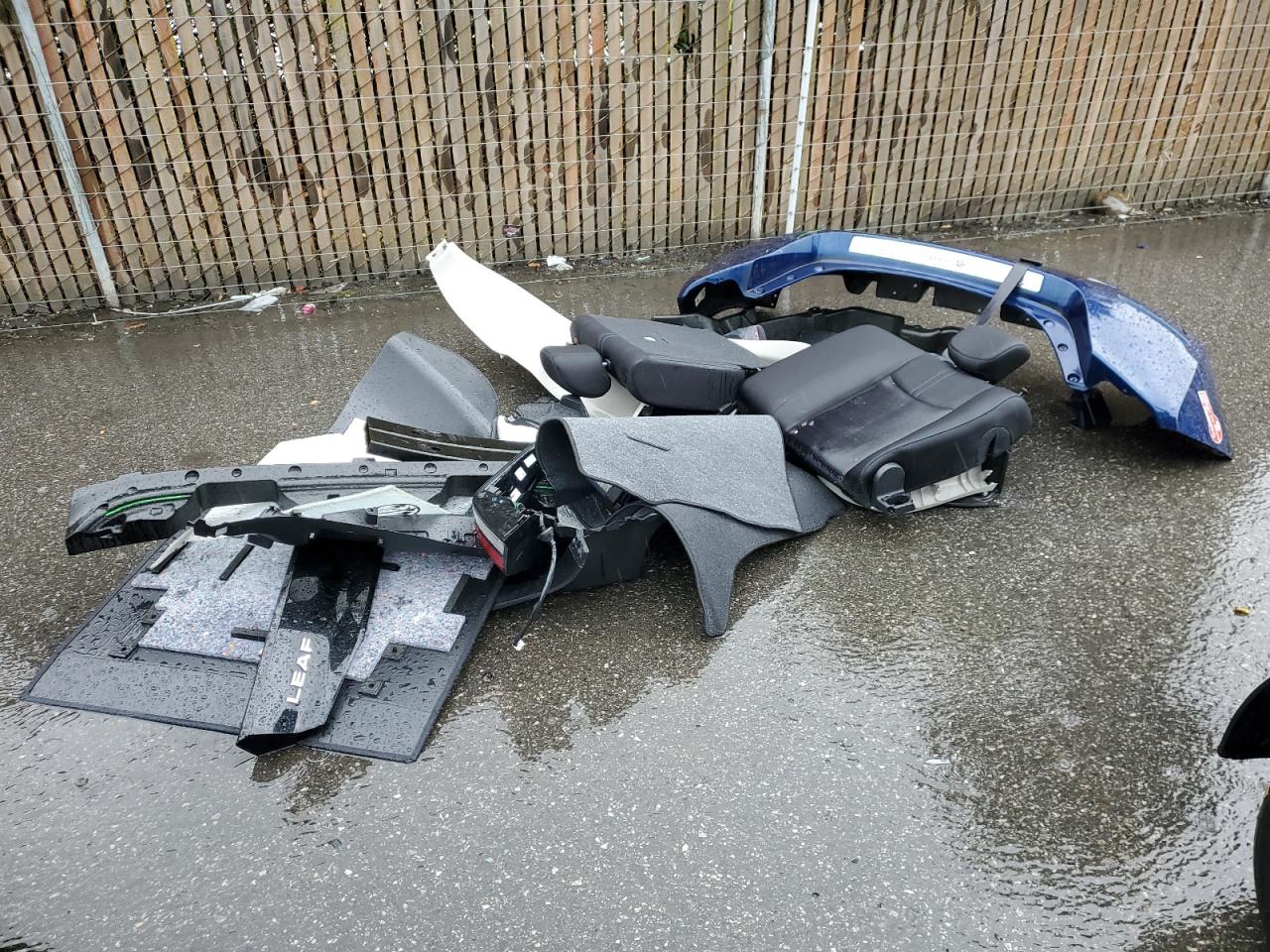2018 Nissan Leaf VIN 1N4AZ1CP8JC317152 Copart auction photo, rear end damage thumbnail 12