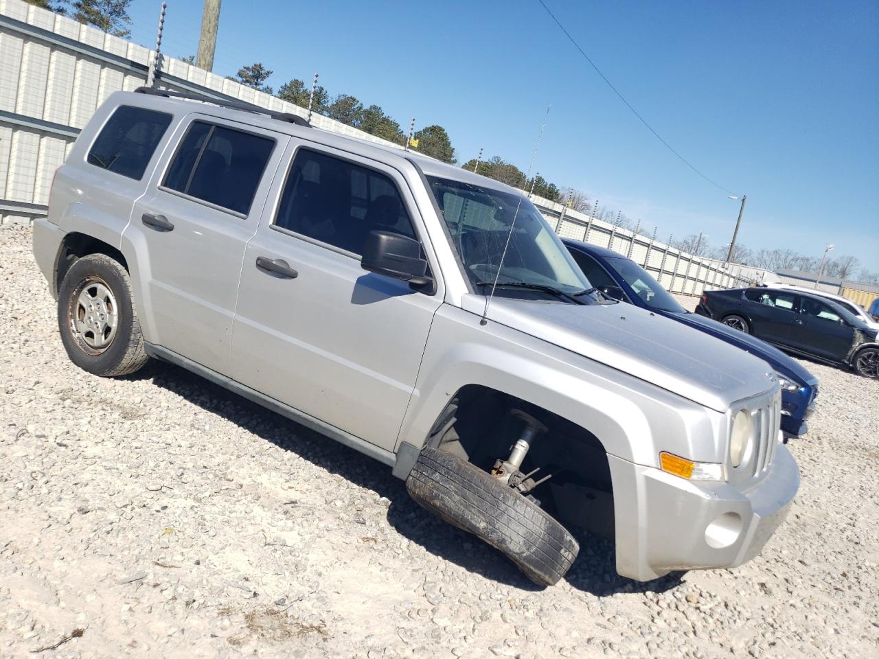 2008 Jeep Liberty (Patriot) VIN 1J8FT28058D799353 Copart auction photo, undercarriage / mechanical damage thumbnail 4