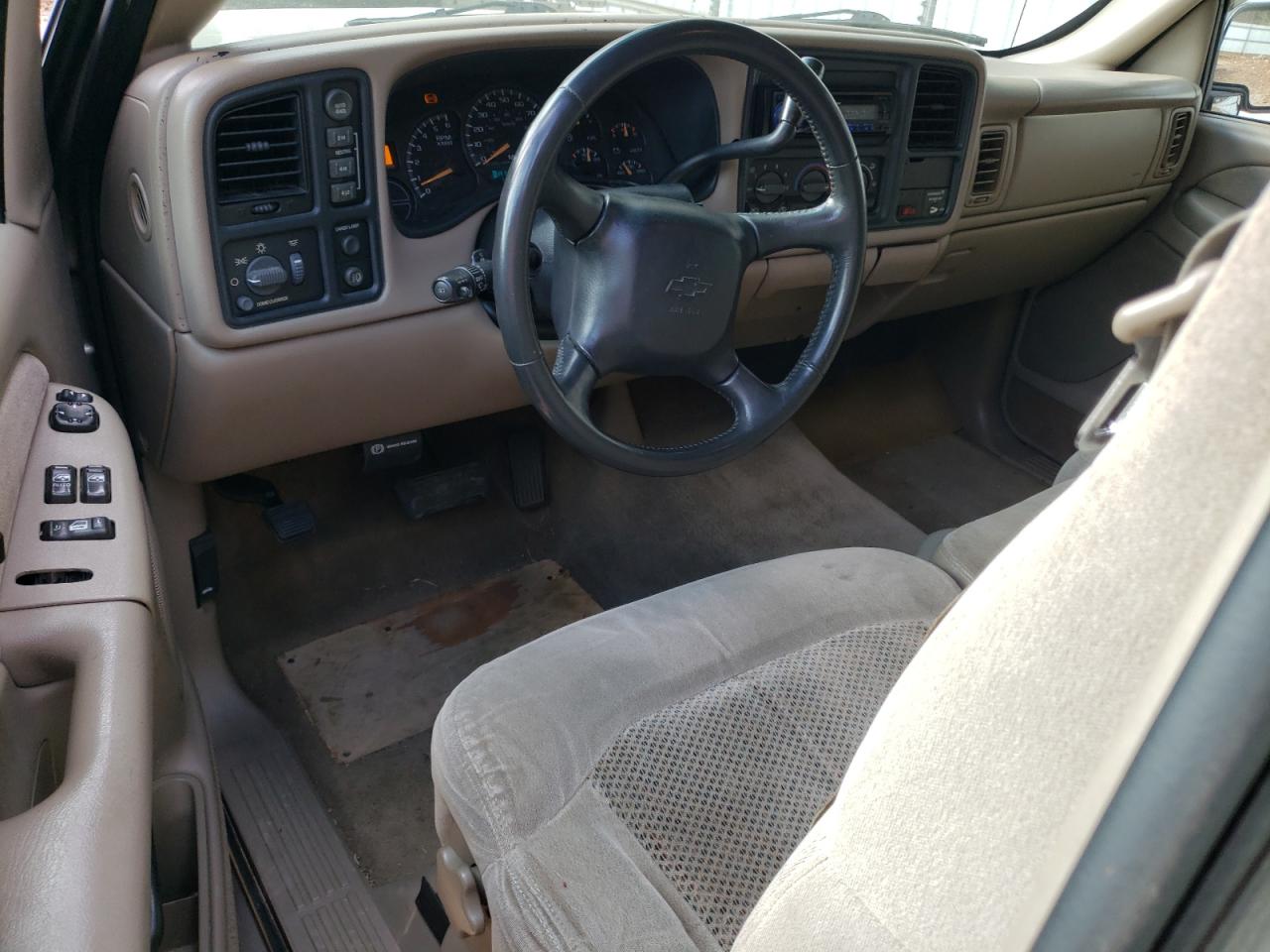 2002 Chevrolet Silverado VIN 1GCEC14T82Z283267 Copart auction photo, front end damage thumbnail 8