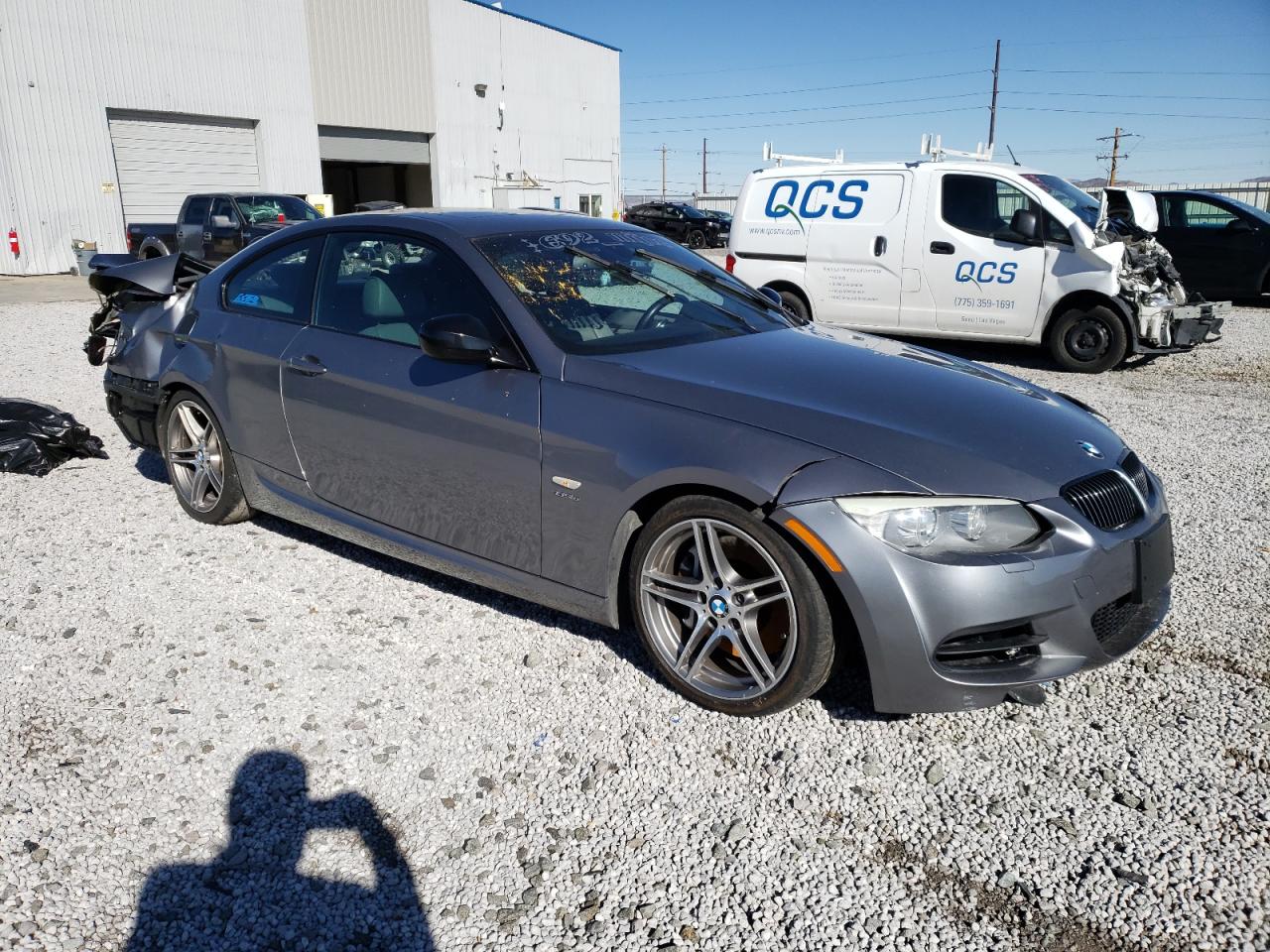 2011 BMW 3er VIN WBAKG1C59BE618678 Copart auction photo, rear end damage thumbnail 4