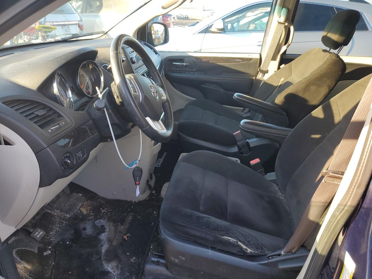 2015 Dodge Caravan VIN 2C4RDGBG1FR558307 Copart auction photo, side / minor dent/scratches damage thumbnail 7