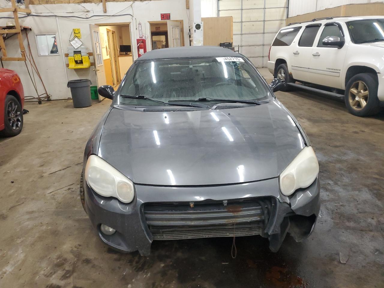 2005 Chrysler Sebring VIN 1C3EL55R85N562373 Copart auction photo, front end / side damage thumbnail 5