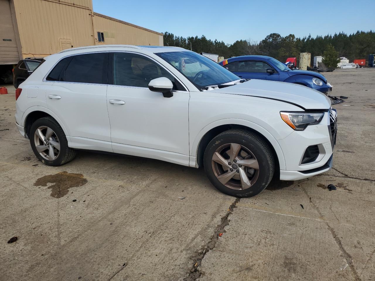 2020 Audi Q3 VIN WA1AECF36L1034431 Copart auction photo, front end damage thumbnail 4