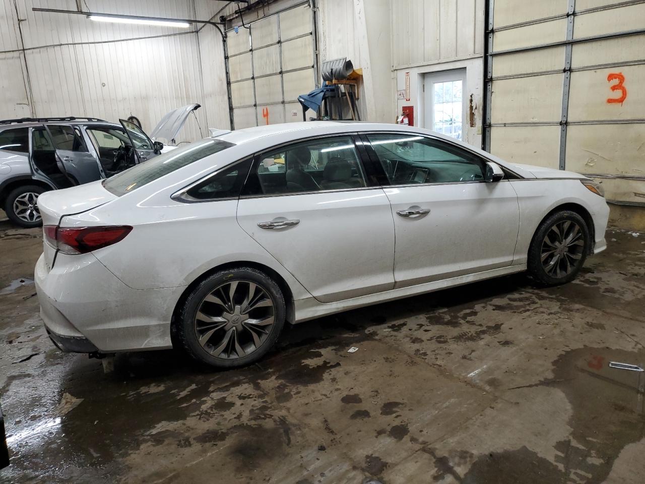 2018 Hyundai Sonata VIN 5NPE34AF4JH651045 Copart auction photo, rear end damage thumbnail 3
