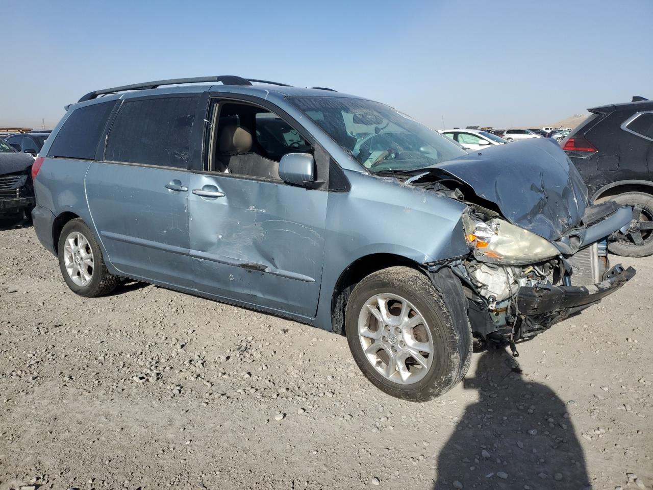 2006 Toyota Sienna VIN 5TDZA22C66S484821 Copart auction photo, front end damage thumbnail 4