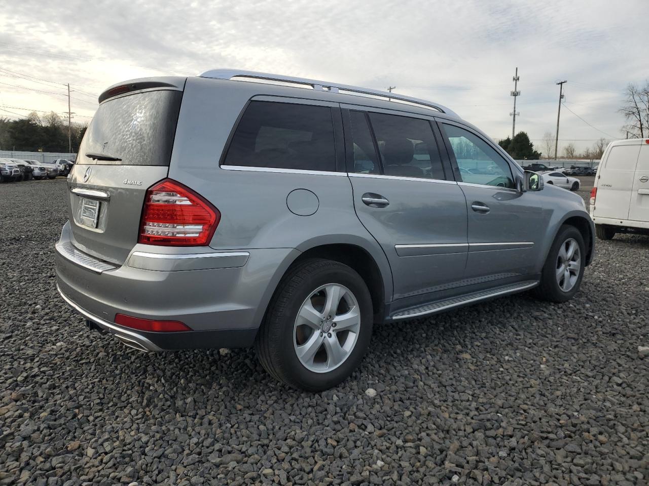 2011 Mercedes-Benz GL-klasse VIN 4JGBF7BE8BA692431 Copart auction photo, front end damage thumbnail 3