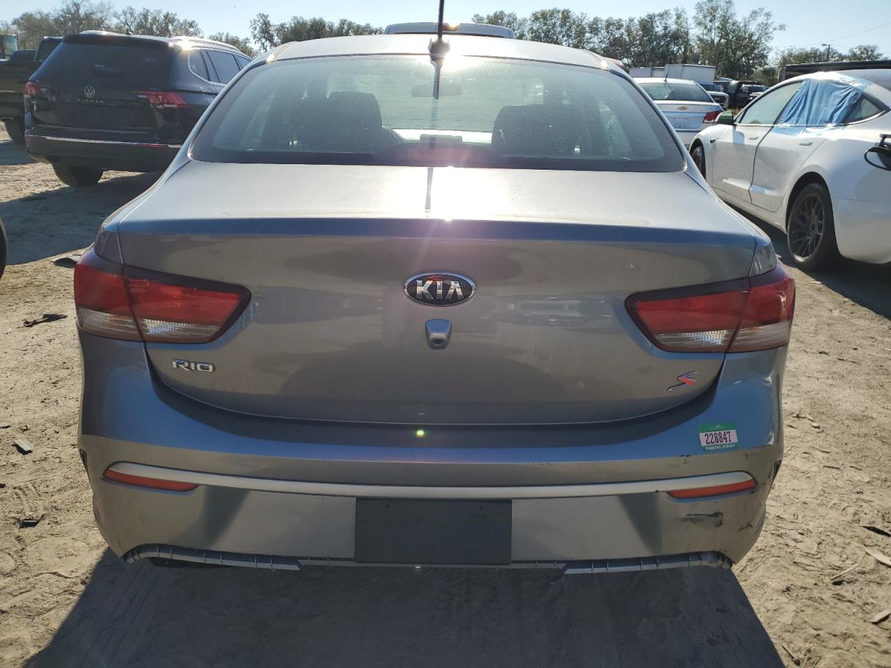 2021 KIA Rio VIN 3KPA24AD2ME428690 Copart auction photo, front end / minor dent/scratches damage thumbnail 6