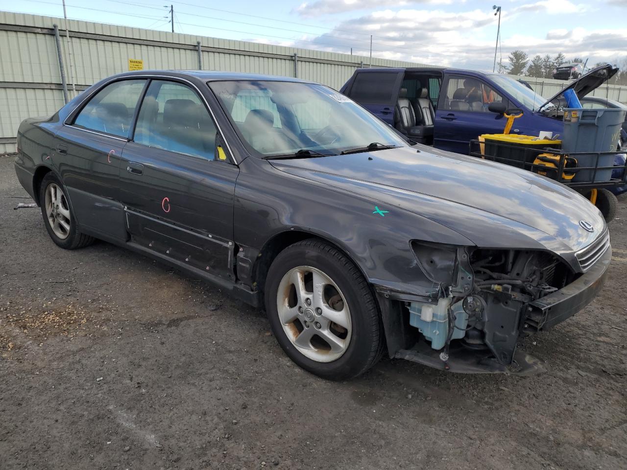 2000 Lexus ES VIN JT8BF28G8Y5081346 Copart auction photo, front end / side damage thumbnail 4