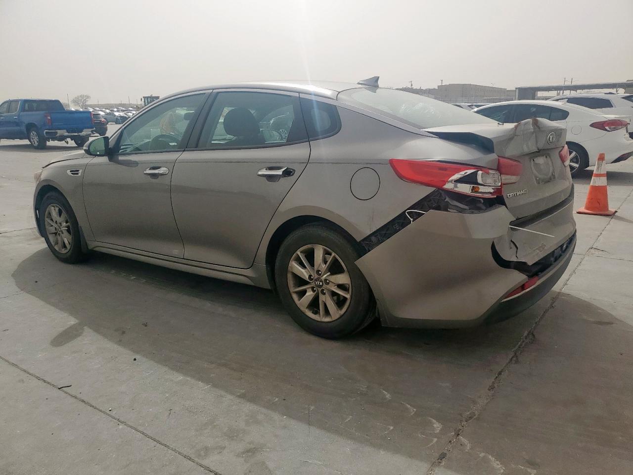 2016 KIA Optima VIN 5XXGT4L35GG100705 Copart auction photo, rear end damage thumbnail 2