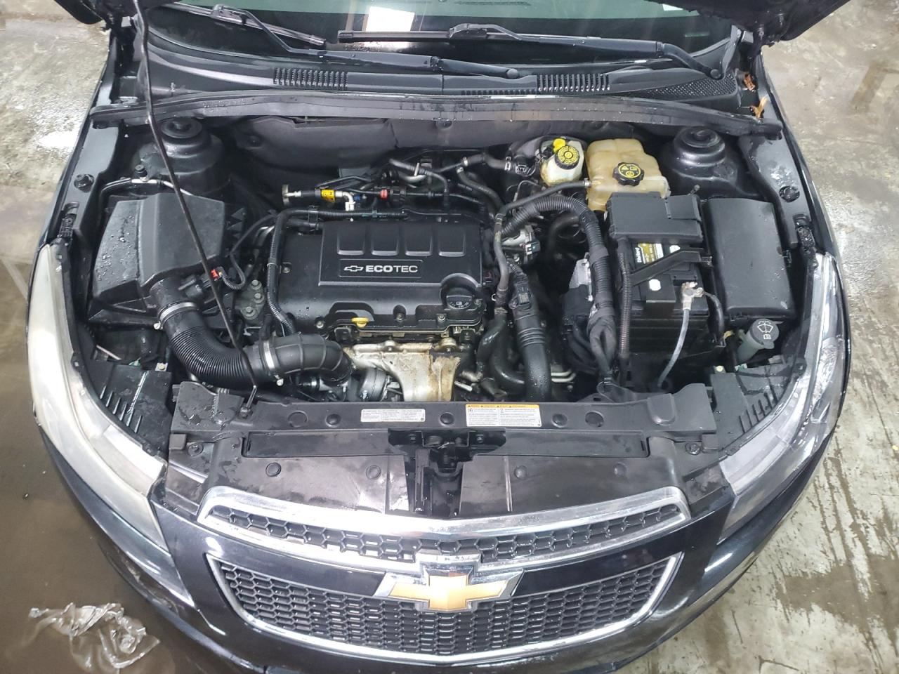 2014 Chevrolet Cruze VIN 1G1PC5SB4E7137872 Copart auction photo, front end / side damage thumbnail 11