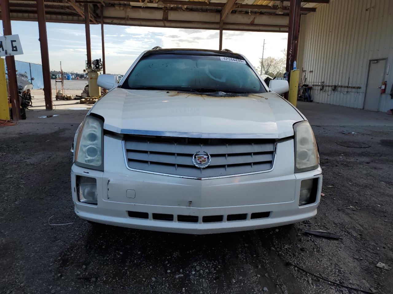 2008 Cadillac SRX VIN 1GYEE637580140389 Copart auction photo, burn damage thumbnail 5