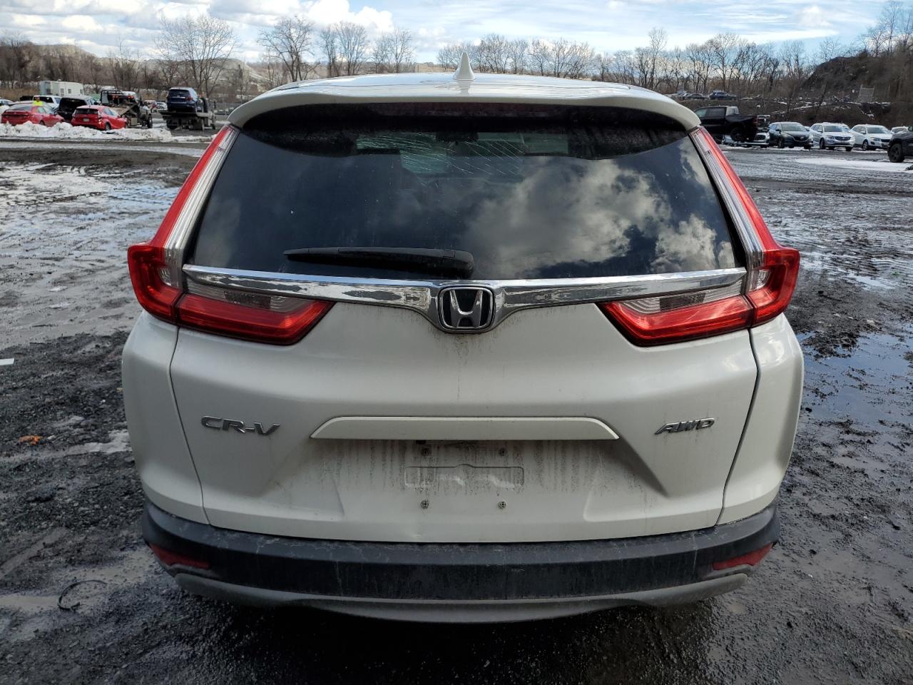 2017 Honda CR-V VIN 2HKRW2H54HH628708 Copart auction photo, side / front end damage thumbnail 6