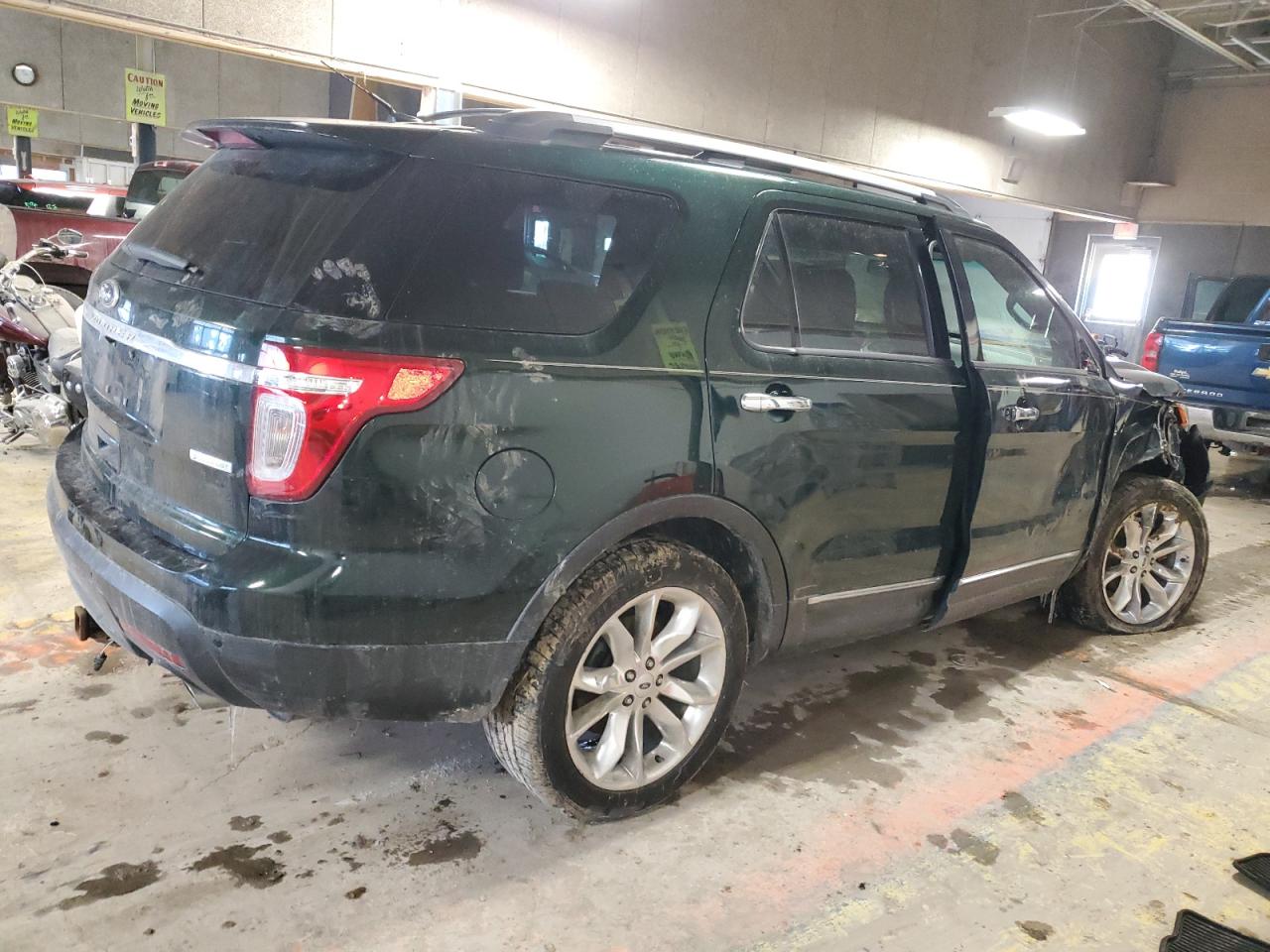 2013 Ford Explorer VIN 1FM5K7F90DGB14555 Copart auction photo, front end / minor dent/scratches damage thumbnail 3