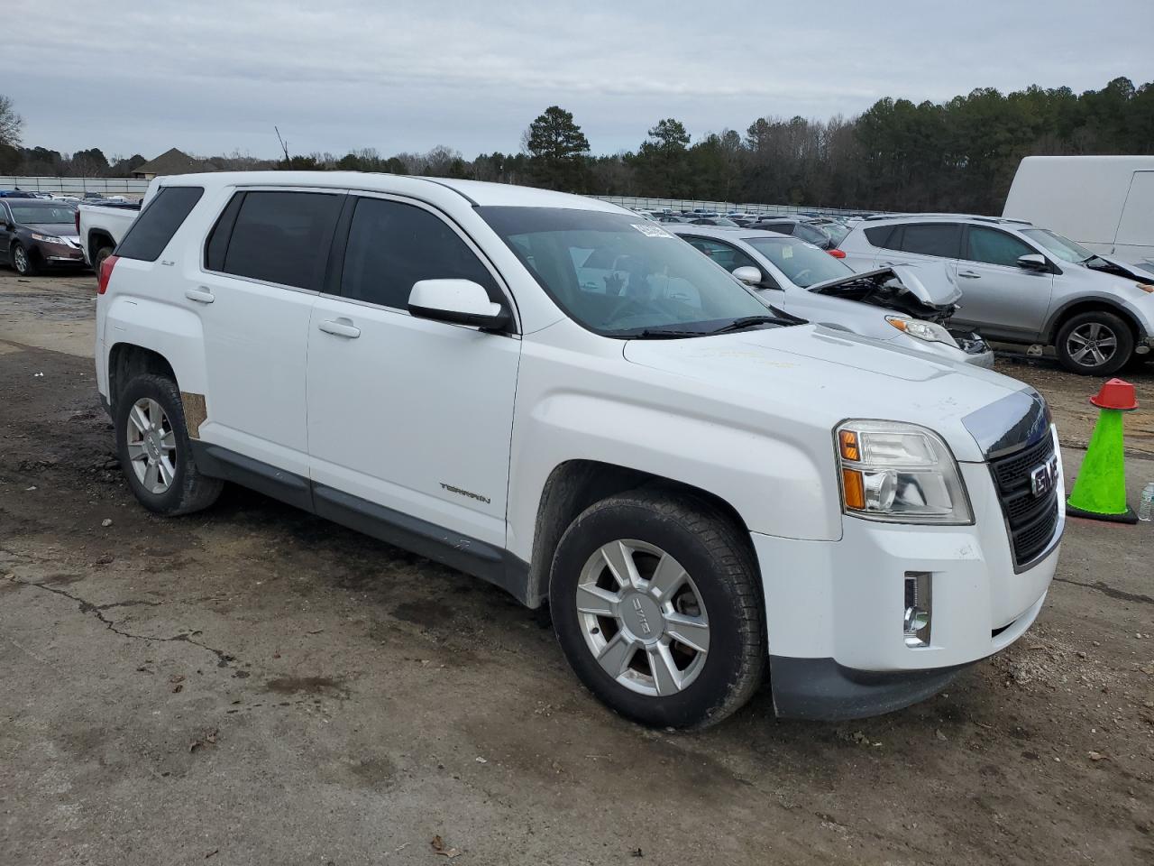 2011 GMC Terrain VIN 2CTALMEC9B6235081 Copart auction photo, front end / minor dent/scratches damage thumbnail 4
