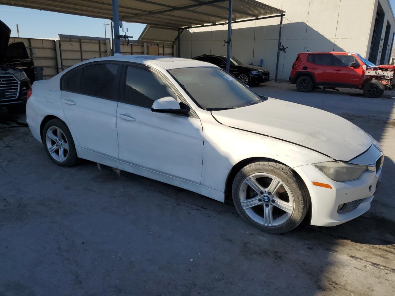 2015 BMW 3er VIN WBA3A5G56FNS90651 Copart auction photo, minor dent/scratches damage thumbnail 4