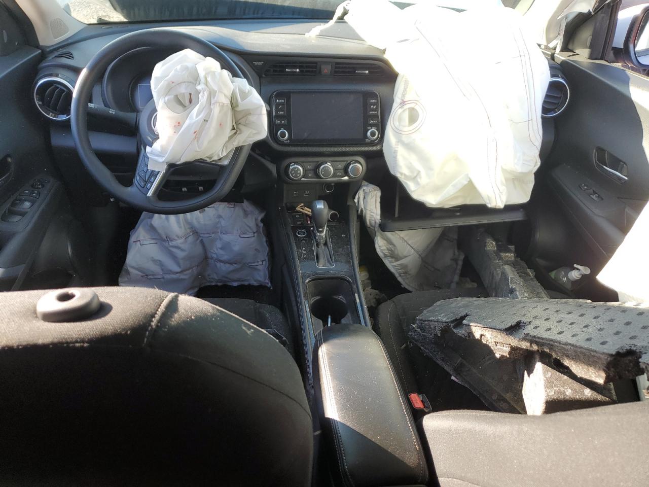 2024 Nissan Kicks VIN 3N1CP5CV7RL473961 Copart auction photo, front end / minor dent/scratches damage thumbnail 8