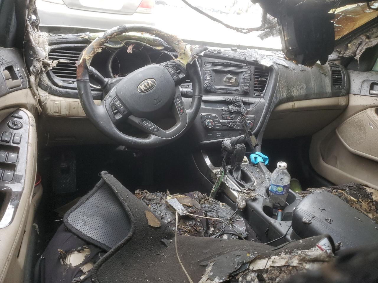 2013 KIA Optima VIN 5XXGN4A74DG258819 Copart auction photo, burn - engine / burn - interior damage thumbnail 8