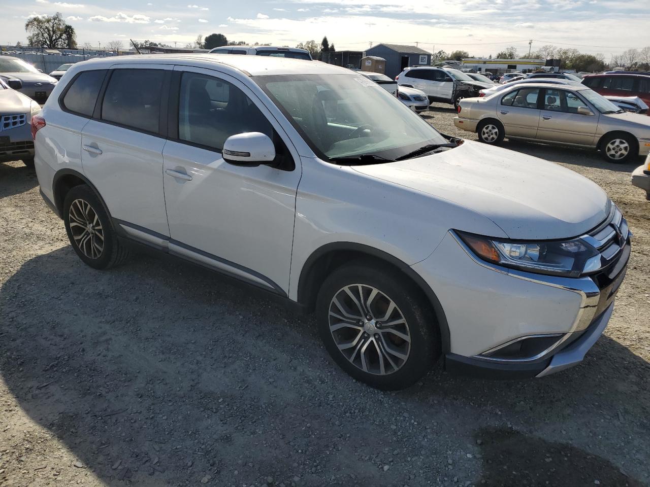 2016 Mitsubishi Outlander VIN JA4AD3A36GZ001091 Copart auction photo, minor dent/scratches damage thumbnail 4