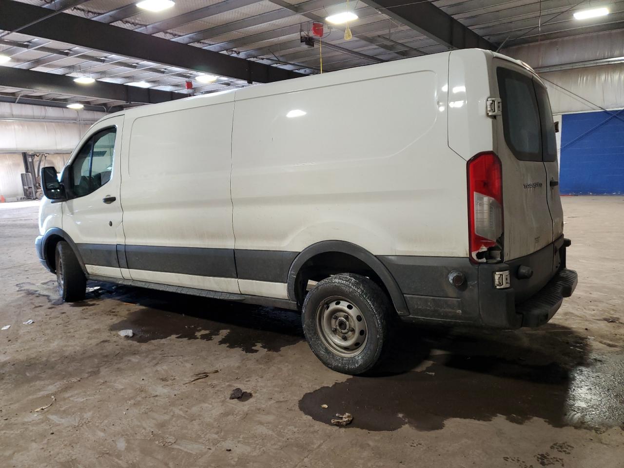 2017 Ford Transit VIN 1FTYE9ZM4HKA52598 Copart auction photo, side / front end damage thumbnail 2