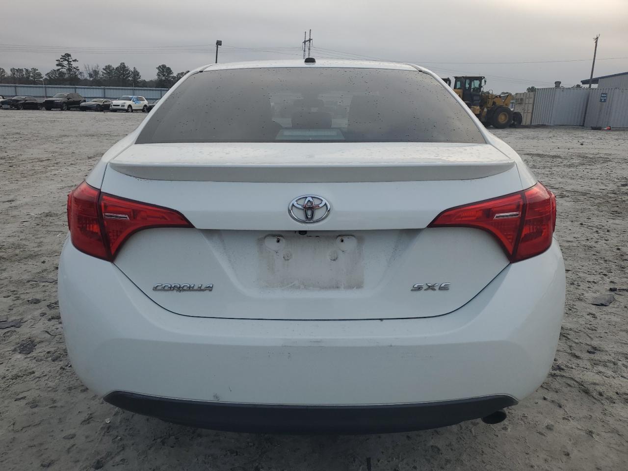 2018 Toyota Corolla VIN 5YFBURHE3JP743017 Copart auction photo, front end / side damage thumbnail 6