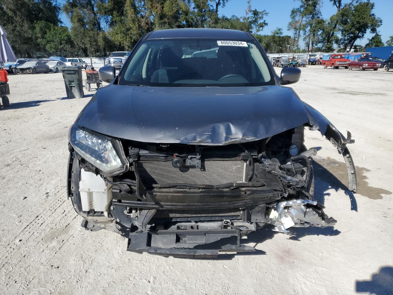 2016 Nissan Rogue VIN JN8AT2MT1GW015937 Copart auction photo, front end / minor dent/scratches damage thumbnail 5