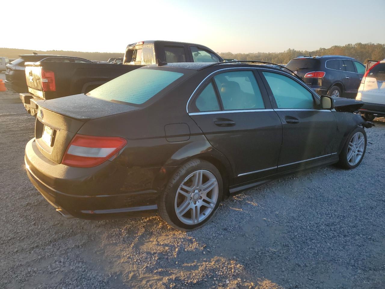 2009 Mercedes-Benz C-klasse VIN WDDGF56X19R057966 Copart auction photo, front end damage thumbnail 3