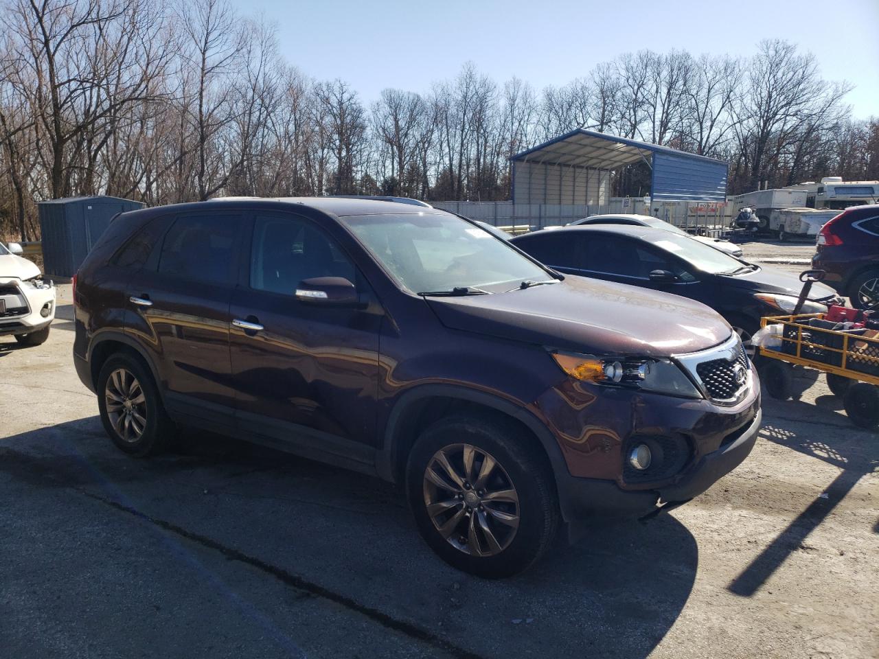 2011 KIA Sorento VIN 5XYKU4A27BG043400 Copart auction photo, front end damage thumbnail 4