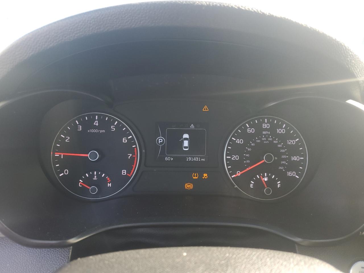 2016 KIA Optima VIN 5XXGU4L36GG069333 Copart auction photo, front end / minor dent/scratches damage thumbnail 9