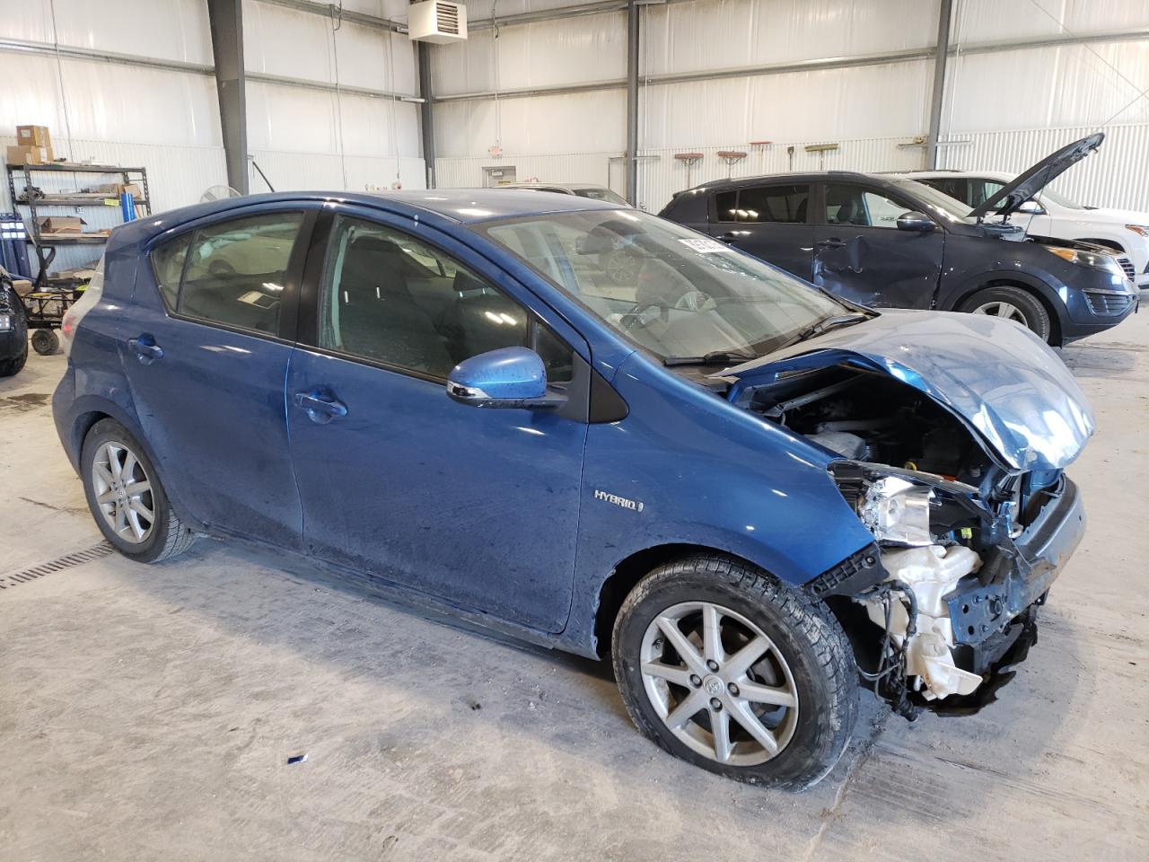2013 Toyota Prius VIN JTDKDTB30D1536307 Copart auction photo, front end / rear end damage thumbnail 4