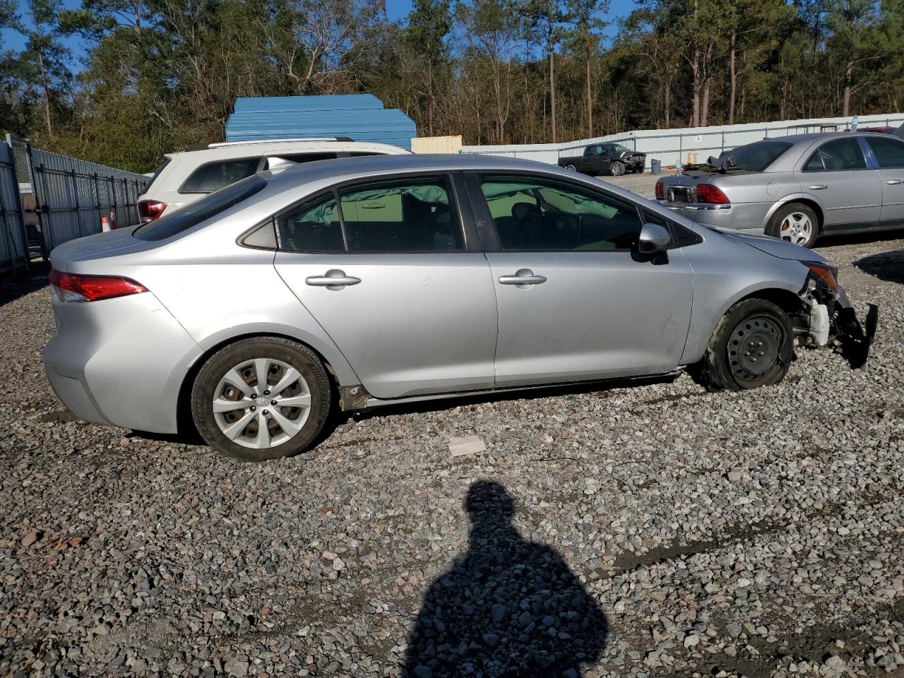 2020 Toyota Corolla VIN JTDEPRAEXLJ009982 Copart auction photo, front end damage thumbnail 3