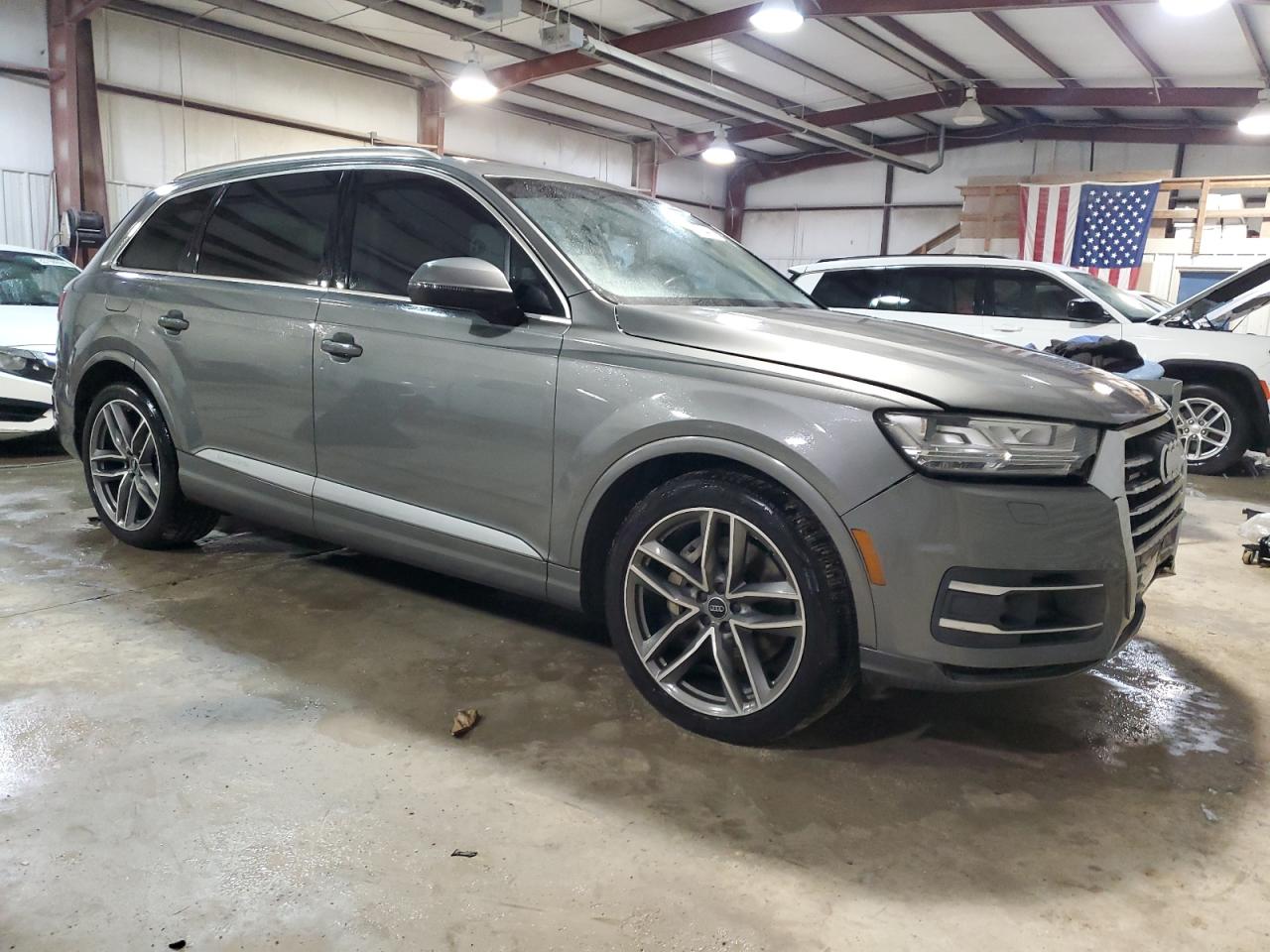 2017 Audi Q7 VIN WA1VAAF70HD000124 Copart auction photo, front end damage thumbnail 4