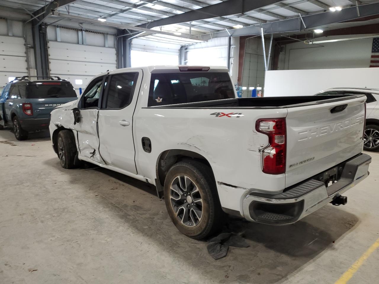 2022 Chevrolet Silverado VIN 1GCPDDEK8NZ518672 Copart auction photo, all over damage thumbnail 2