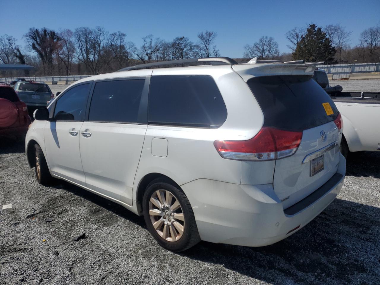 2014 Toyota Sienna VIN 5TDYK3DC1ES430806 Copart auction photo, front end damage thumbnail 2