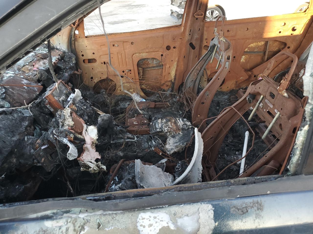 2016 Ford Explorer VIN 1FM5K7D87GGA52988 Copart auction photo, burn damage thumbnail 7