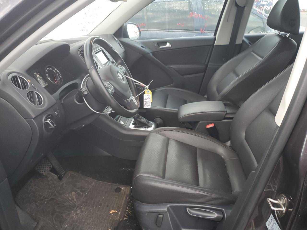 2016 Volkswagen Tiguan VIN WVGAV7AX3GW600850 Copart auction photo, front end damage thumbnail 7