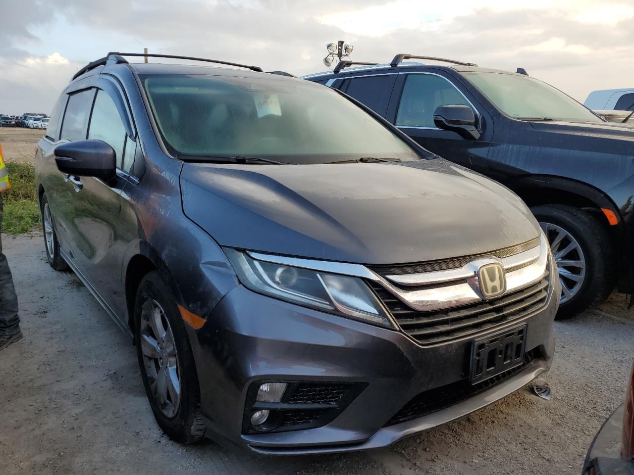 2019 Honda Odyssey VIN 5FNRL6H72KB007362 Copart auction photo, water/flood damage thumbnail 4
